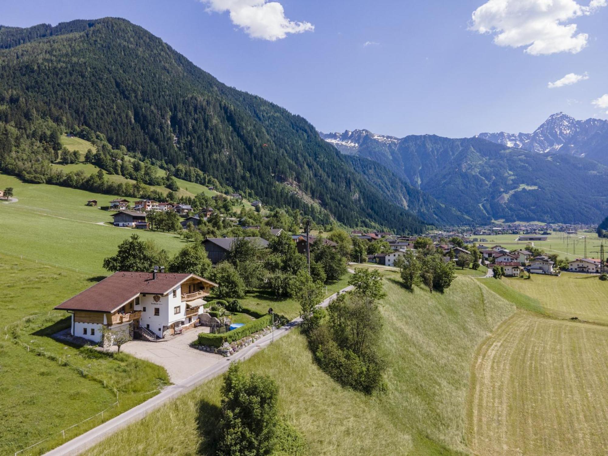 Apartment With Panoramic View Ramsau im Zillertal Luaran gambar